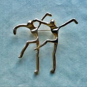 🎉 HP 🎉 Modern dancers pin